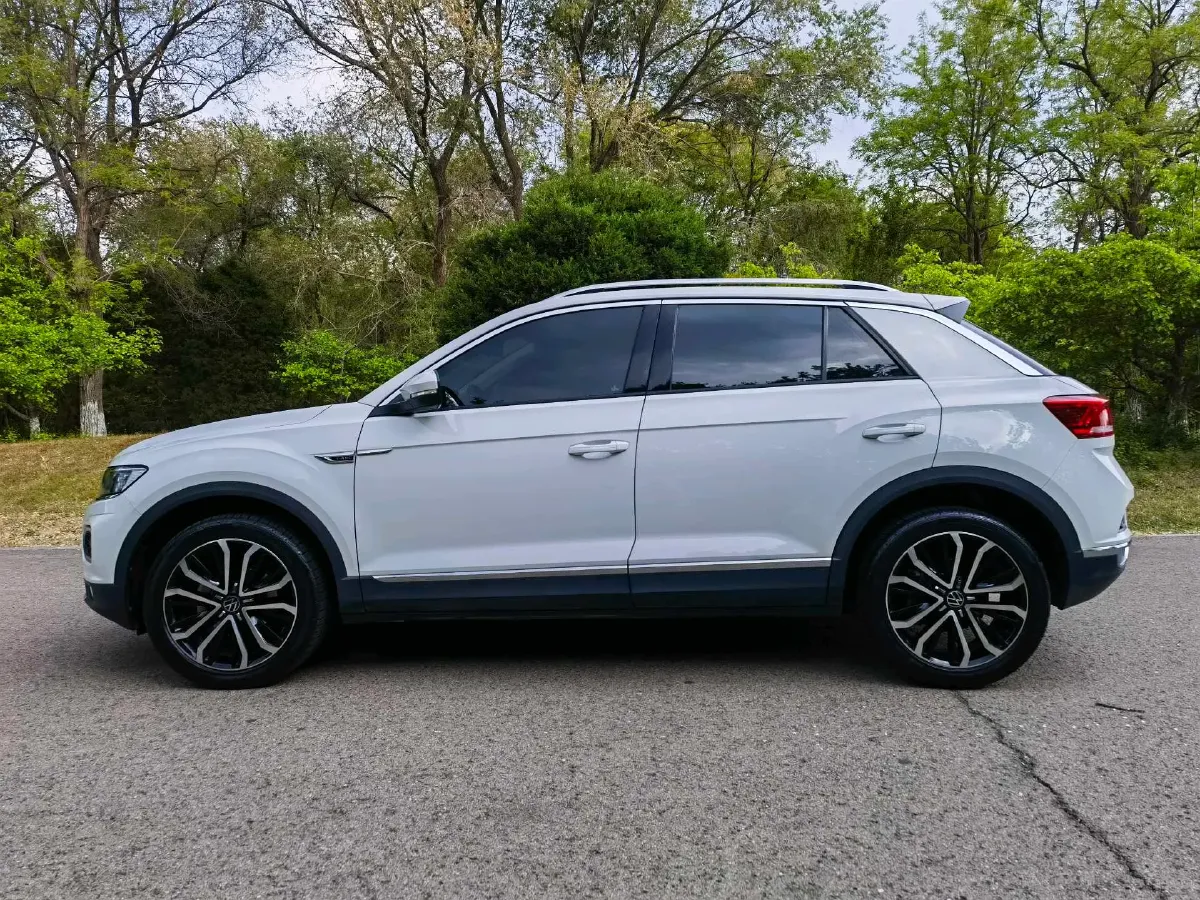 2022 Volkswagen T-Roc 1.4T 150HP L4 7DCT,autocango,china used car exporter,china ev exporter,chinese used car exporter,chinese used ev exporter