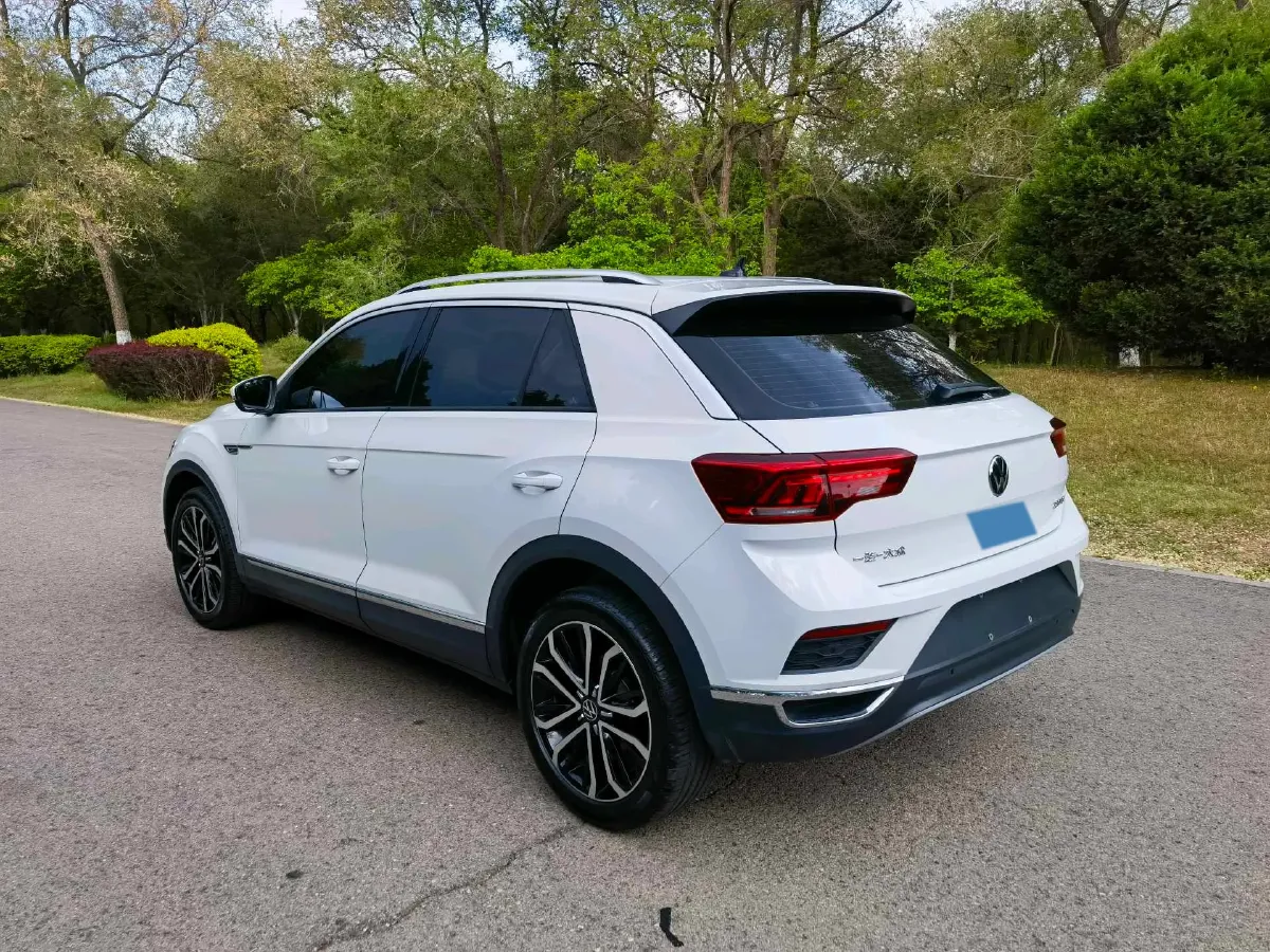 2022 Volkswagen T-Roc 1.4T 150HP L4 7DCT,autocango,china used car exporter,china ev exporter,chinese used car exporter,chinese used ev exporter