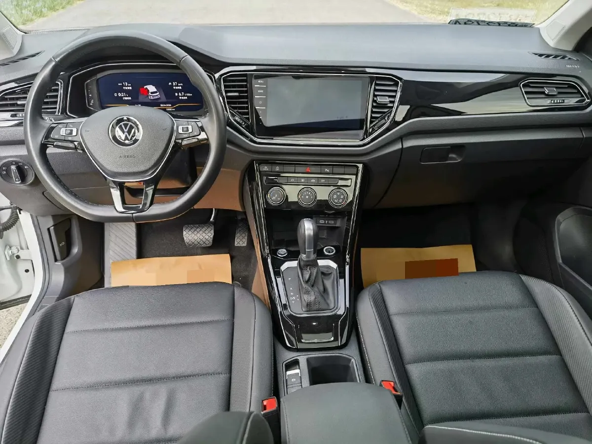 2022 Volkswagen T-Roc 1.4T 150HP L4 7DCT,autocango,china used car exporter,china ev exporter,chinese used car exporter,chinese used ev exporter