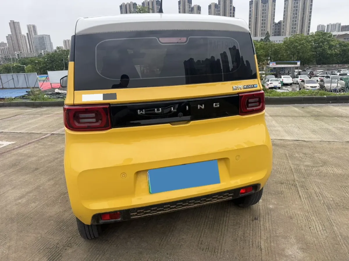 2021 WuLing HongGuang MINI EV BEV 13.9KWH,autocango,china used car exporter,china ev exporter,chinese used car exporter,chinese used ev exporter