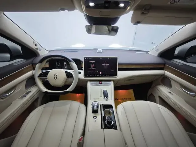 2024 AITO AITO M7 1.5T 152HP L4 REEV 40KWH,autocango,china used car exporter,china ev exporter,chinese used car exporter,chinese used ev exporter