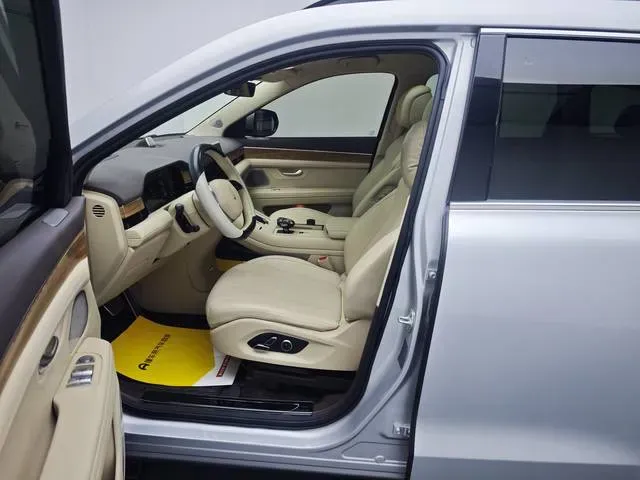 2024 AITO AITO M7 1.5T 152HP L4 REEV 40KWH,autocango,china used car exporter,china ev exporter,chinese used car exporter,chinese used ev exporter