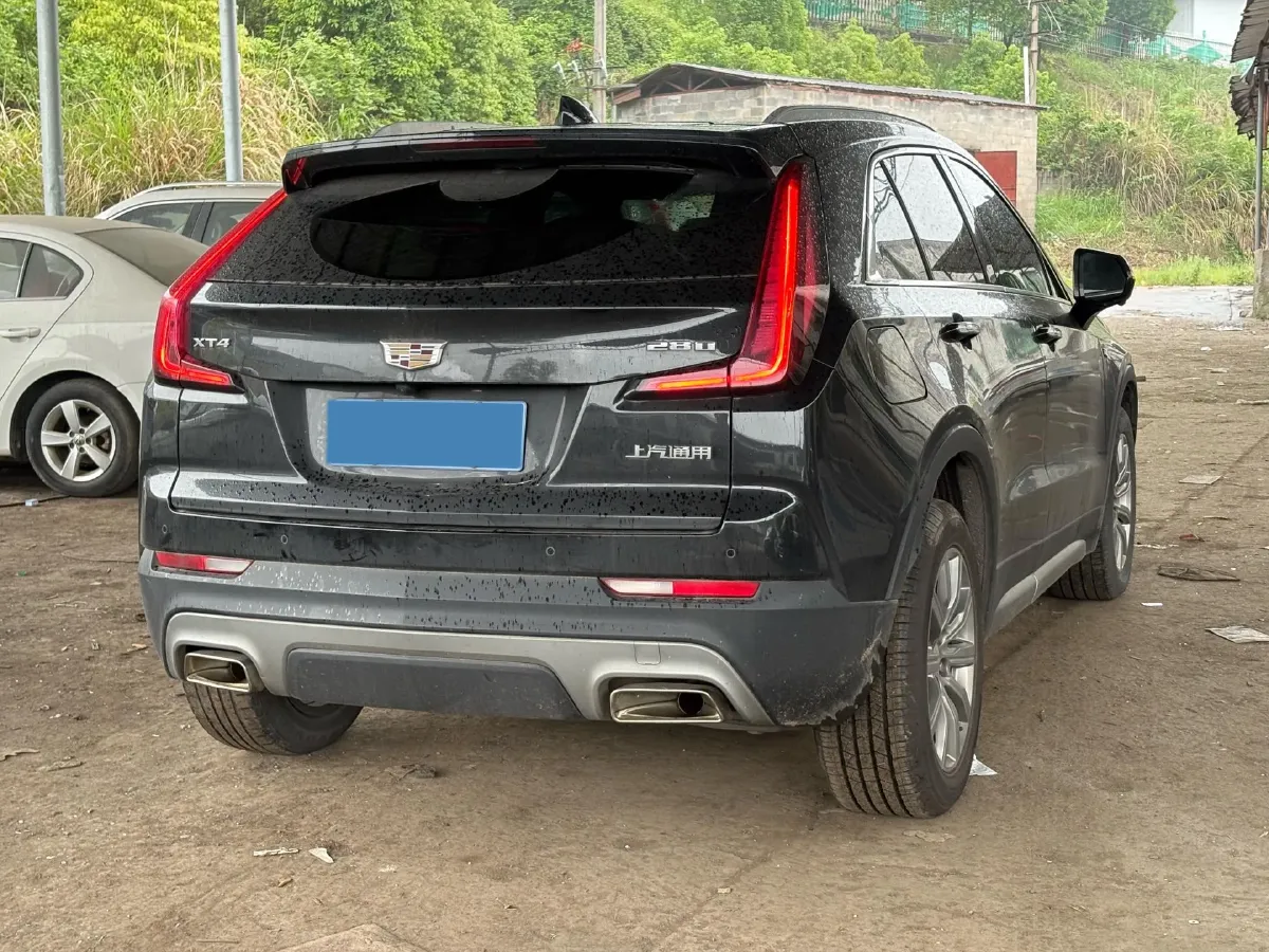 2020 Cadillac XT4 2.0T 241HP L4 9AT,autocango,china used car exporter,china ev exporter,chinese used car exporter,chinese used ev exporter