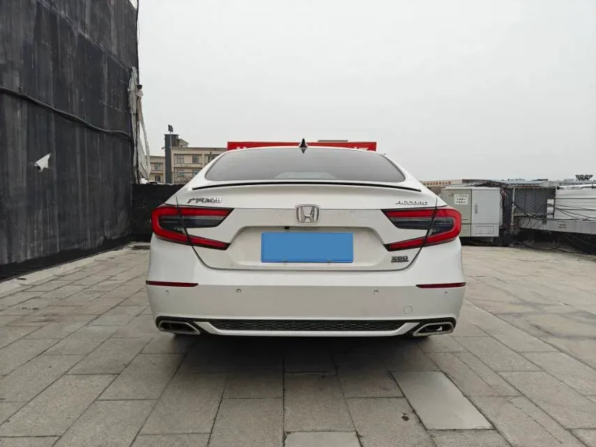 2022 Honda Accord 1.5T 194HP L4 CVT,autocango,china used car exporter,china ev exporter,chinese used car exporter,chinese used ev exporter