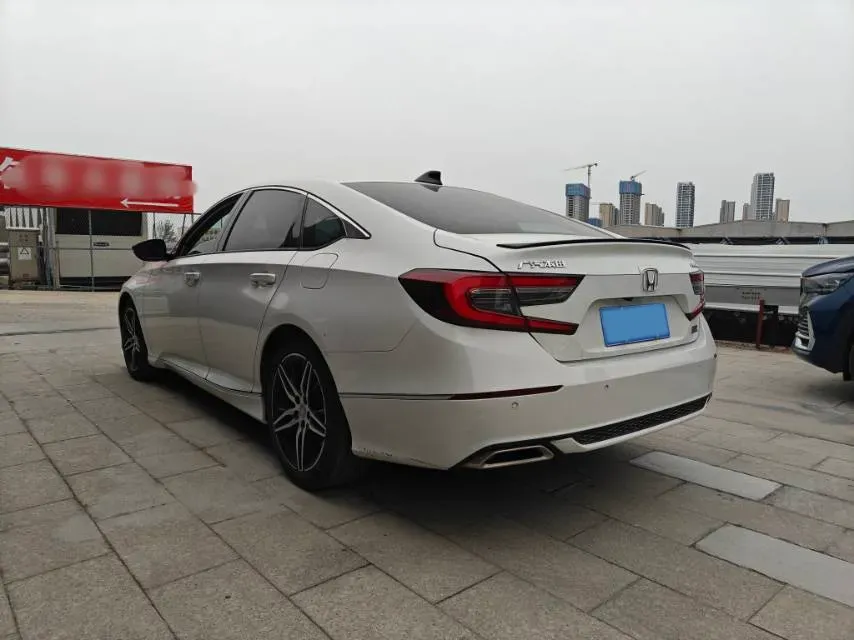 2022 Honda Accord 1.5T 194HP L4 CVT,autocango,china used car exporter,china ev exporter,chinese used car exporter,chinese used ev exporter
