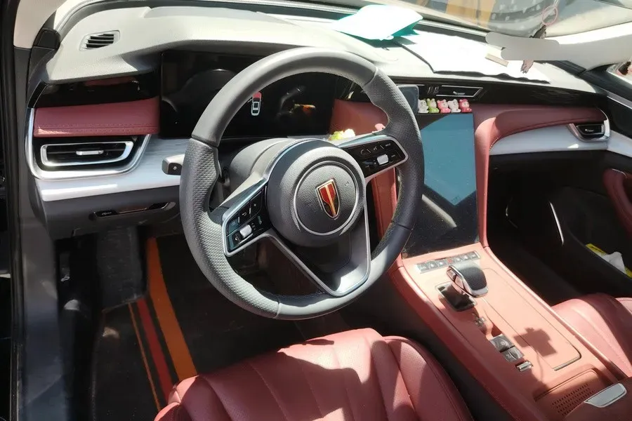 2025 HongQi H5 1.5T 169HP L4 1DHT Hybrid,autocango,china used car exporter,china ev exporter,chinese used car exporter,chinese used ev exporter