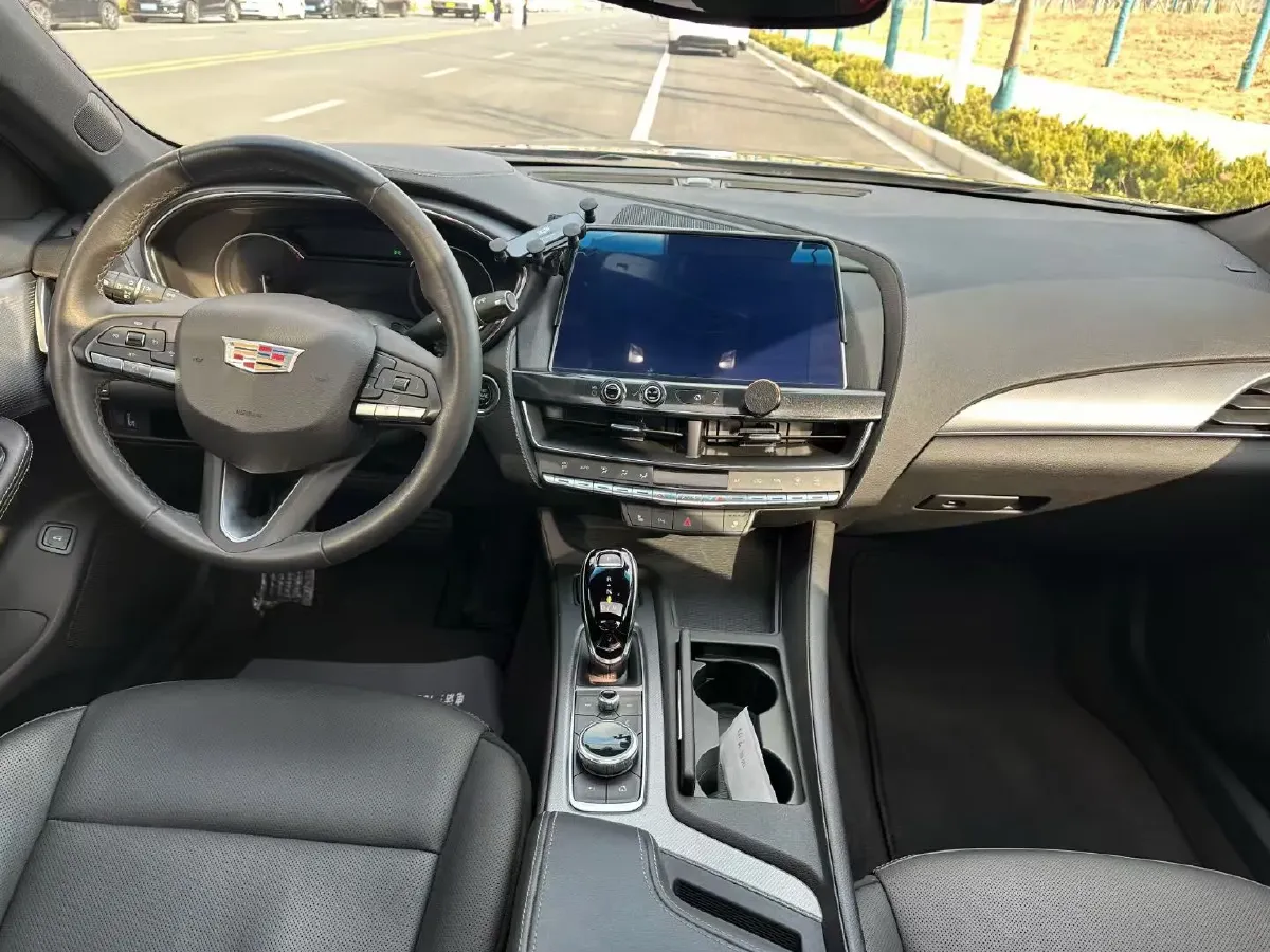 2021 Cadillac CT5 2.0T 237HP L4 10AT,autocango,china used car exporter,china ev exporter,chinese used car exporter,chinese used ev exporter