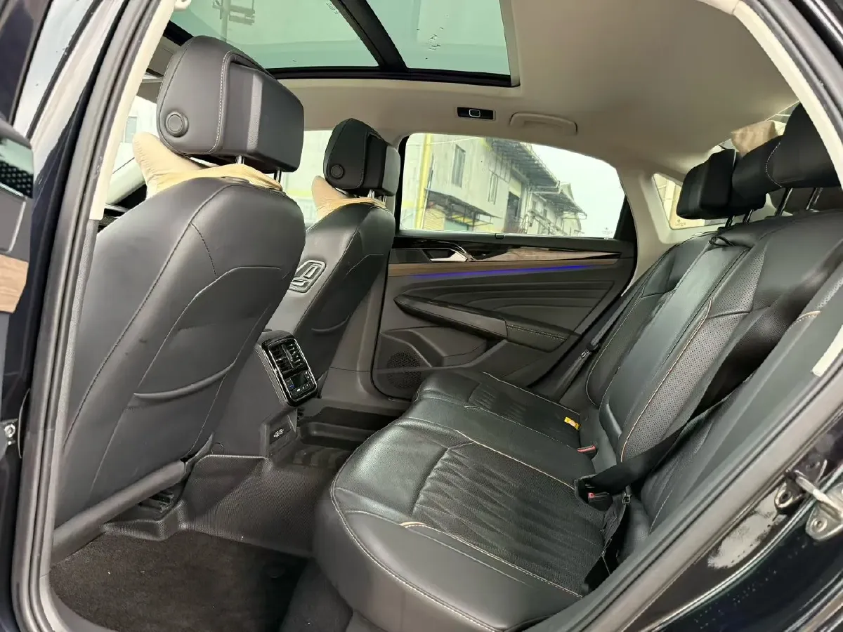 2020 Volkswagen Passat 1.4T 150HP L4 6DCT PHEV 13KWH,autocango,china used car exporter,china ev exporter,chinese used car exporter,chinese used ev exporter