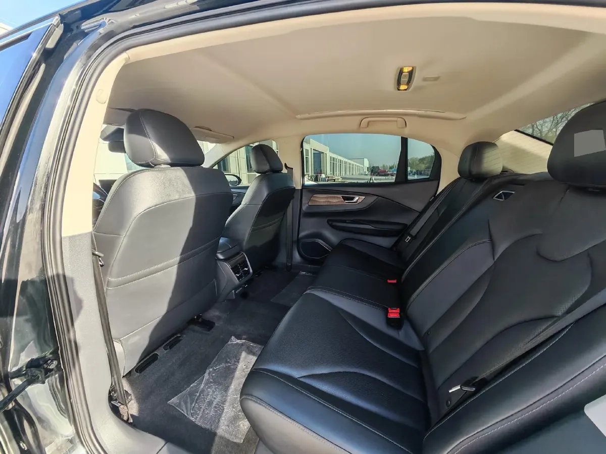 2022 HongQi E-QM5 BEV 54KWH,autocango,china used car exporter,china ev exporter,chinese used car exporter,chinese used ev exporter