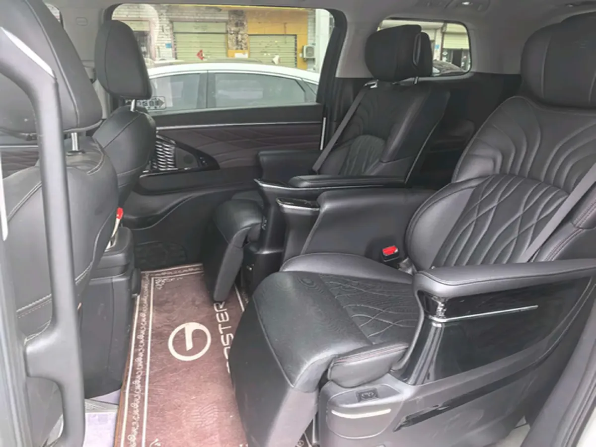 2024 GAC Trumpchi M8 2.0T 252HP L4 8AT,autocango,china used car exporter,china ev exporter,chinese used car exporter,chinese used ev exporter