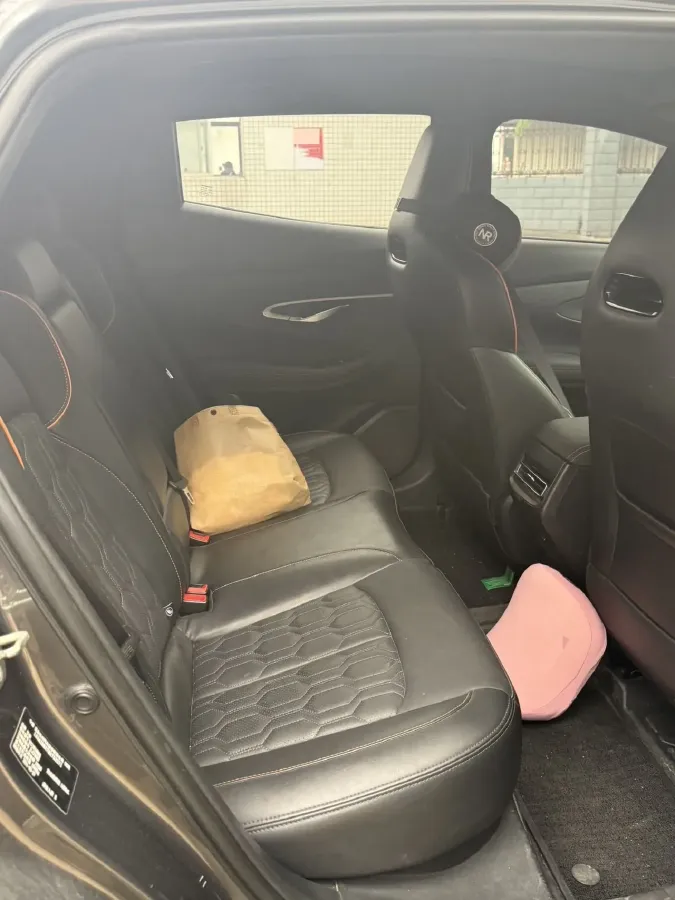 2022 ChangAn UNI-T 1.5T 188HP L4 7DCT,autocango,china used car exporter,china ev exporter,chinese used car exporter,chinese used ev exporter