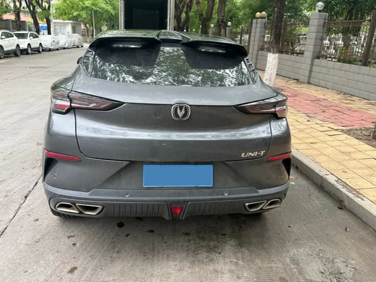 2022 ChangAn UNI-T 1.5T 188HP L4 7DCT,autocango,china used car exporter,china ev exporter,chinese used car exporter,chinese used ev exporter