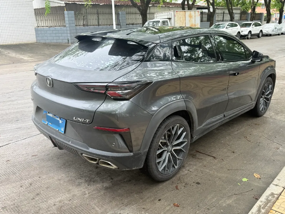 2022 ChangAn UNI-T 1.5T 188HP L4 7DCT,autocango,china used car exporter,china ev exporter,chinese used car exporter,chinese used ev exporter