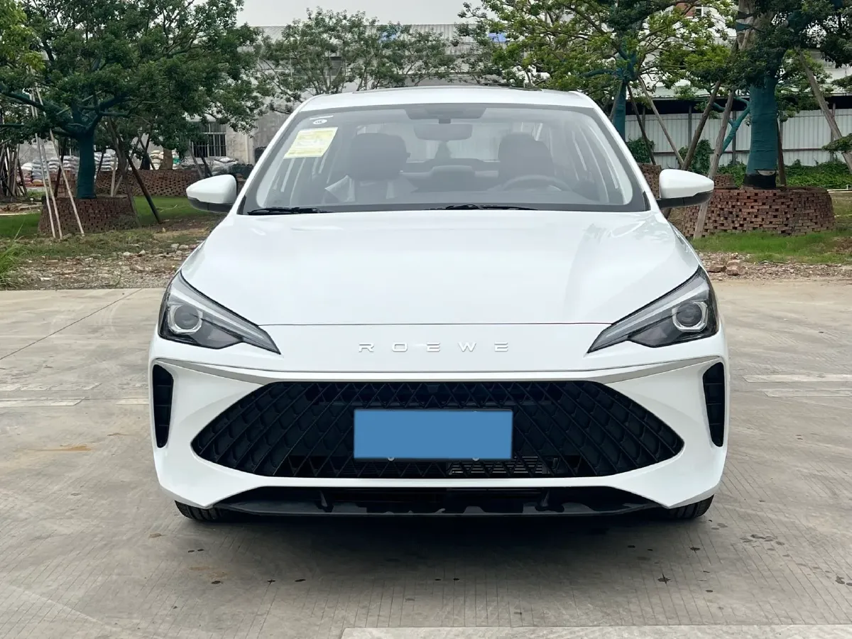 2026 Roewe i5 1.5L 129HP L4 CVT,autocango,china used car exporter,china ev exporter,chinese used car exporter,chinese used ev exporter
