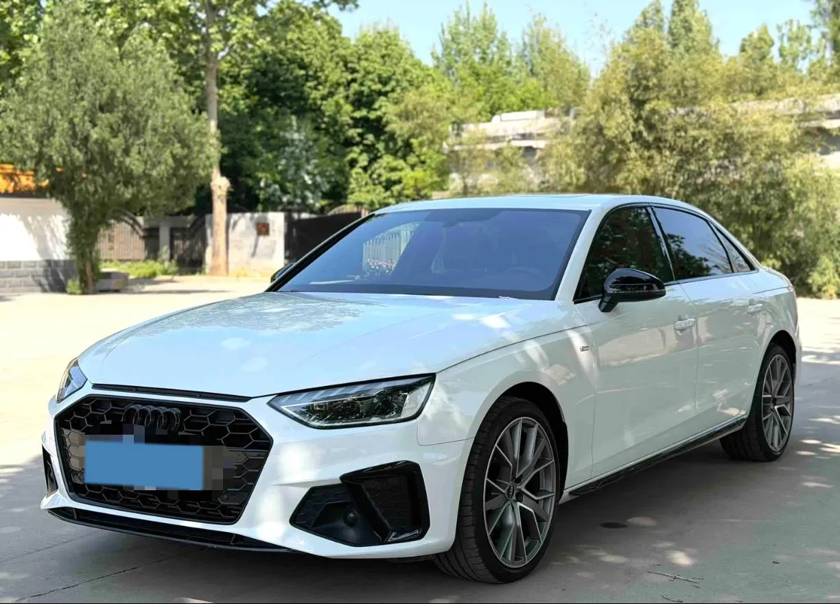 2024 Audi A4L 2.0T 190HP L4 7DCT,autocango,china used car exporter,china ev exporter,chinese used car exporter,chinese used ev exporter
