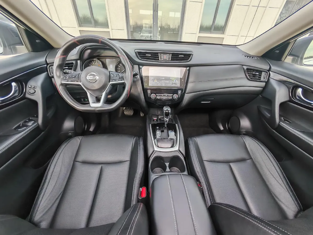 2019 Nissan X-Trail 2.0L 154HP L4 CVT,autocango,china used car exporter,china ev exporter,chinese used car exporter,chinese used ev exporter