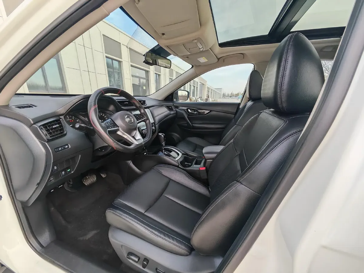 2019 Nissan X-Trail 2.0L 154HP L4 CVT,autocango,china used car exporter,china ev exporter,chinese used car exporter,chinese used ev exporter