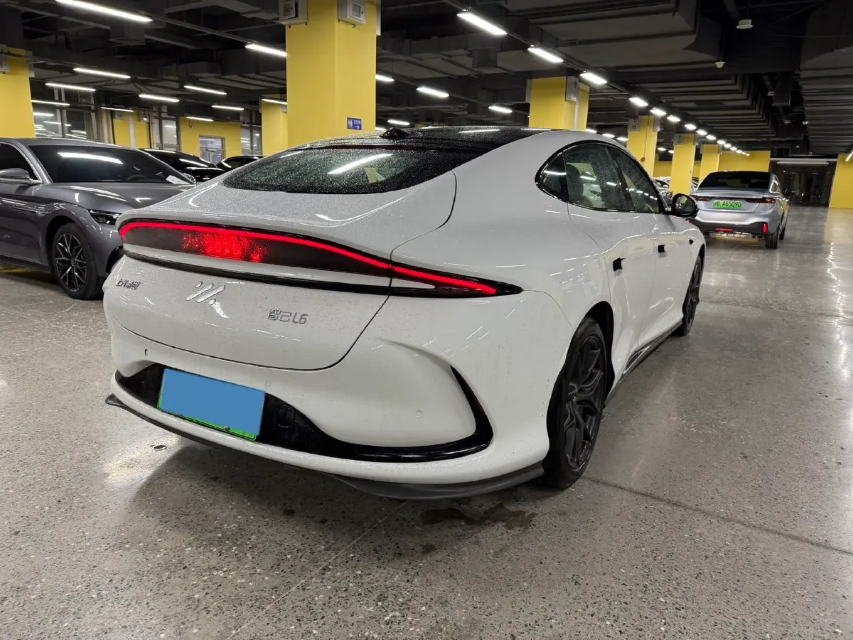 2024 IM L6 BEV 75KWH,autocango,china used car exporter,china ev exporter,chinese used car exporter,chinese used ev exporter