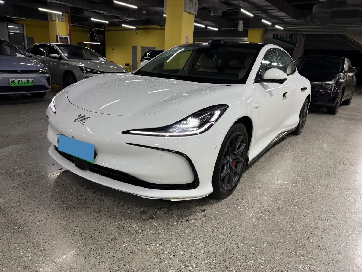 2024 IM L6 BEV 75KWH,autocango,china used car exporter,china ev exporter,chinese used car exporter,chinese used ev exporter