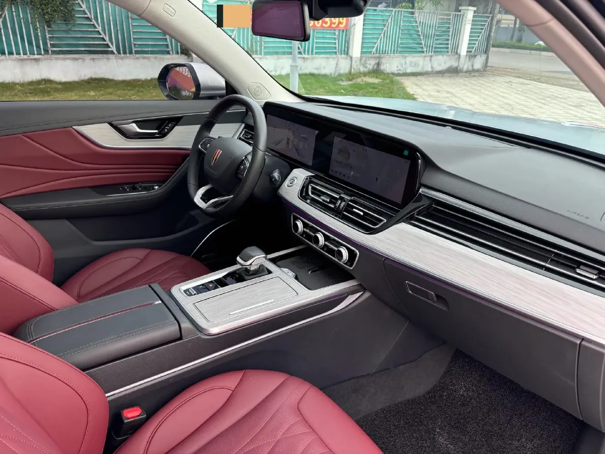 2025 HongQi HS5 2.0T 252HP L4 8AT,autocango,china used car exporter,china ev exporter,chinese used car exporter,chinese used ev exporter