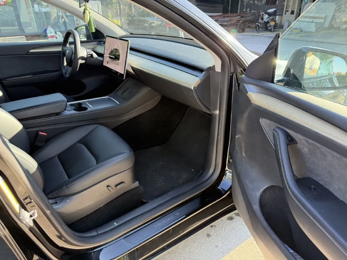 2022 Tesla Model Y BEV 60KWH,autocango,china used car exporter,china ev exporter,chinese used car exporter,chinese used ev exporter