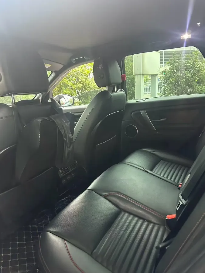 2020 Land Rover Discovery Sport 2.0T 249HP L4 9AT,autocango,china used car exporter,china ev exporter,chinese used car exporter,chinese used ev exporter