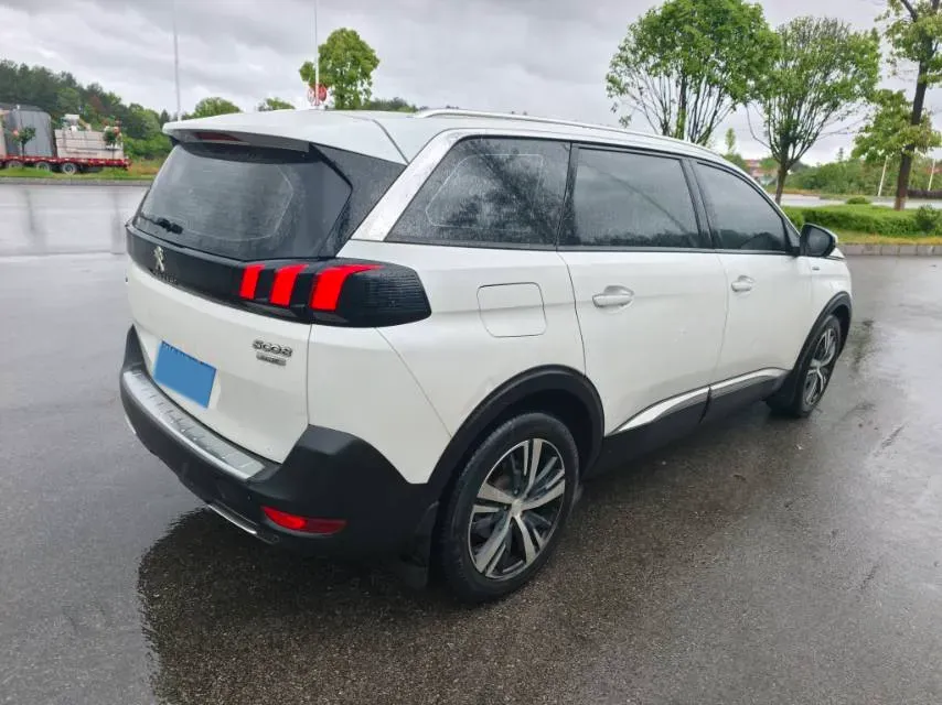 2019 Peugeot 5008 1.6T 167HP L4 6AT,autocango,china used car exporter,china ev exporter,chinese used car exporter,chinese used ev exporter