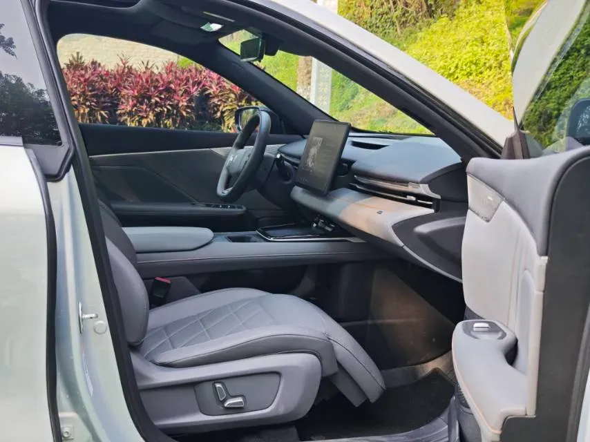 2025 ChangAn QiYuan A07 BEV 56.1KWH,autocango,china used car exporter,china ev exporter,chinese used car exporter,chinese used ev exporter