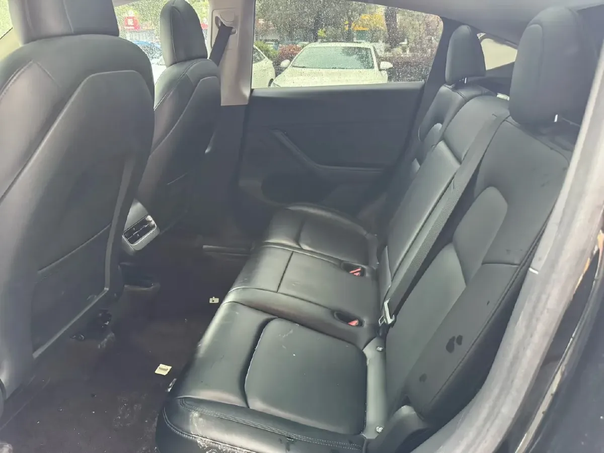 2022 Tesla Model Y BEV 60KWH,autocango,china used car exporter,china ev exporter,chinese used car exporter,chinese used ev exporter