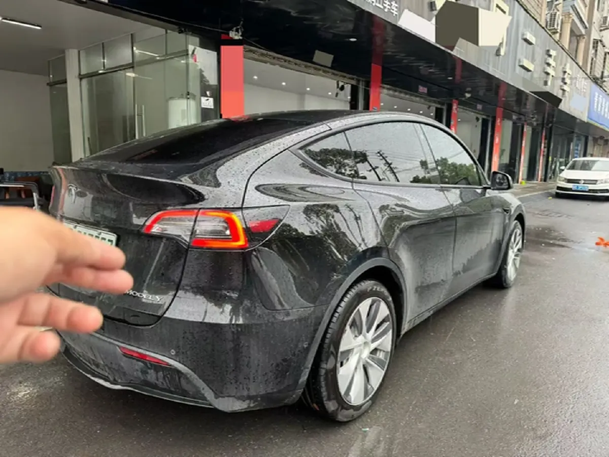 2022 Tesla Model Y BEV 60KWH,autocango,china used car exporter,china ev exporter,chinese used car exporter,chinese used ev exporter