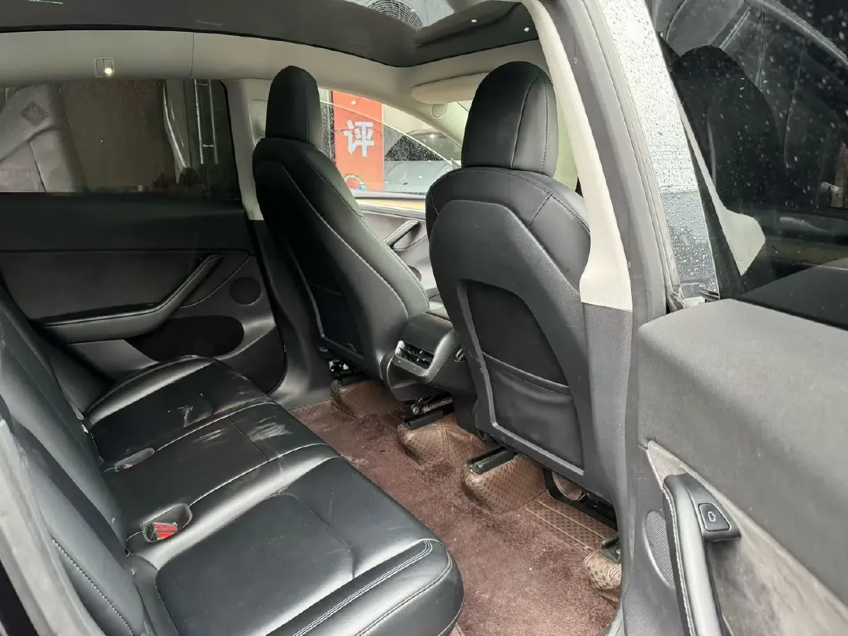 2022 Tesla Model Y BEV 60KWH,autocango,china used car exporter,china ev exporter,chinese used car exporter,chinese used ev exporter