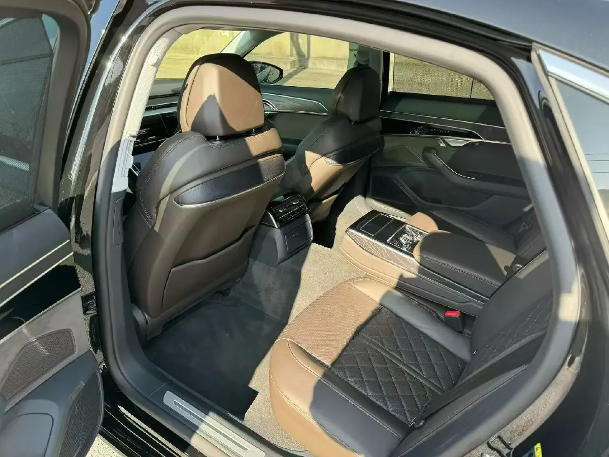 2021 Audi A8 3.0T 286HP V6 8AT,autocango,china used car exporter,china ev exporter,chinese used car exporter,chinese used ev exporter