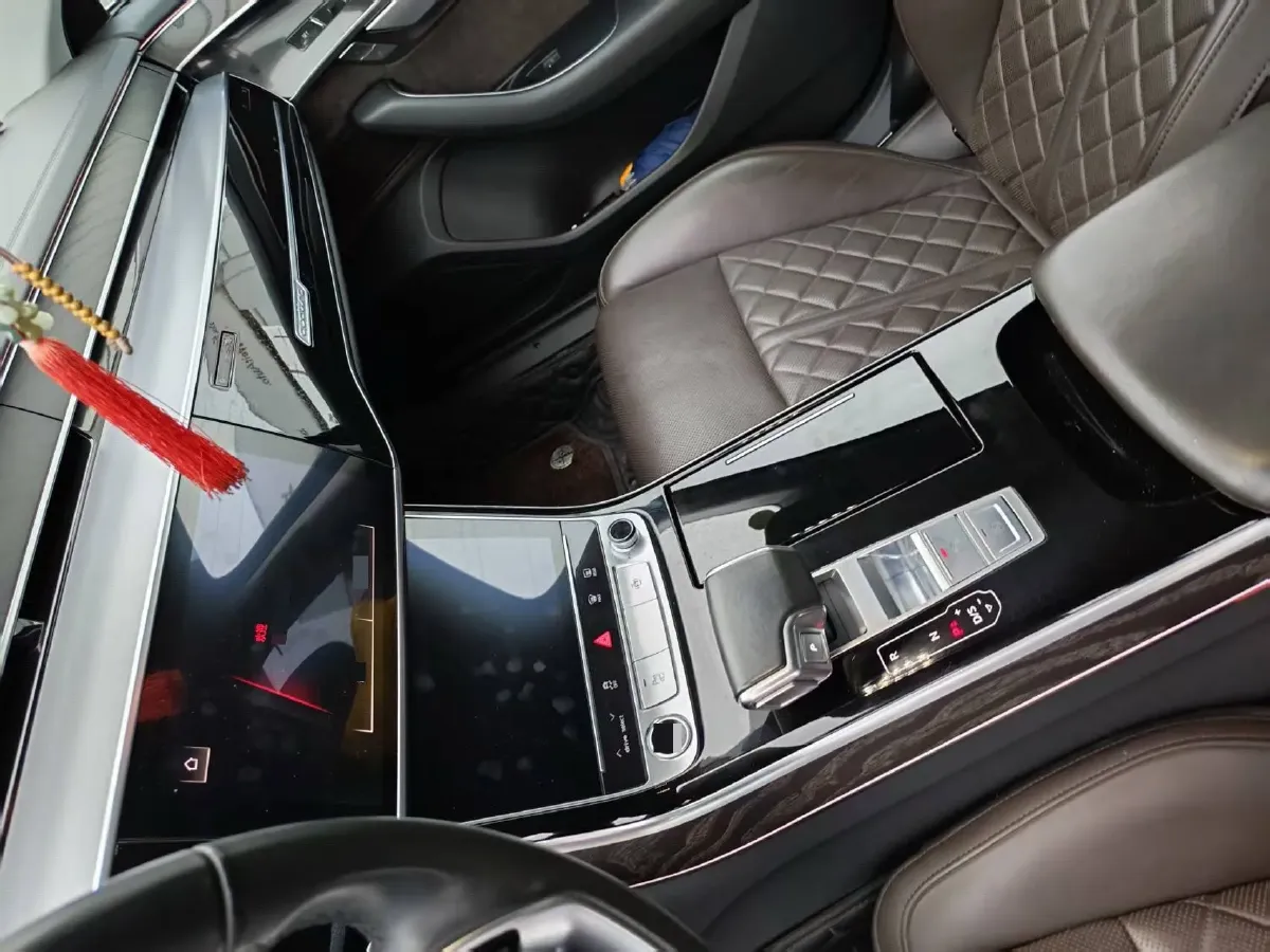 2021 Audi A8 3.0T 286HP V6 8AT,autocango,china used car exporter,china ev exporter,chinese used car exporter,chinese used ev exporter