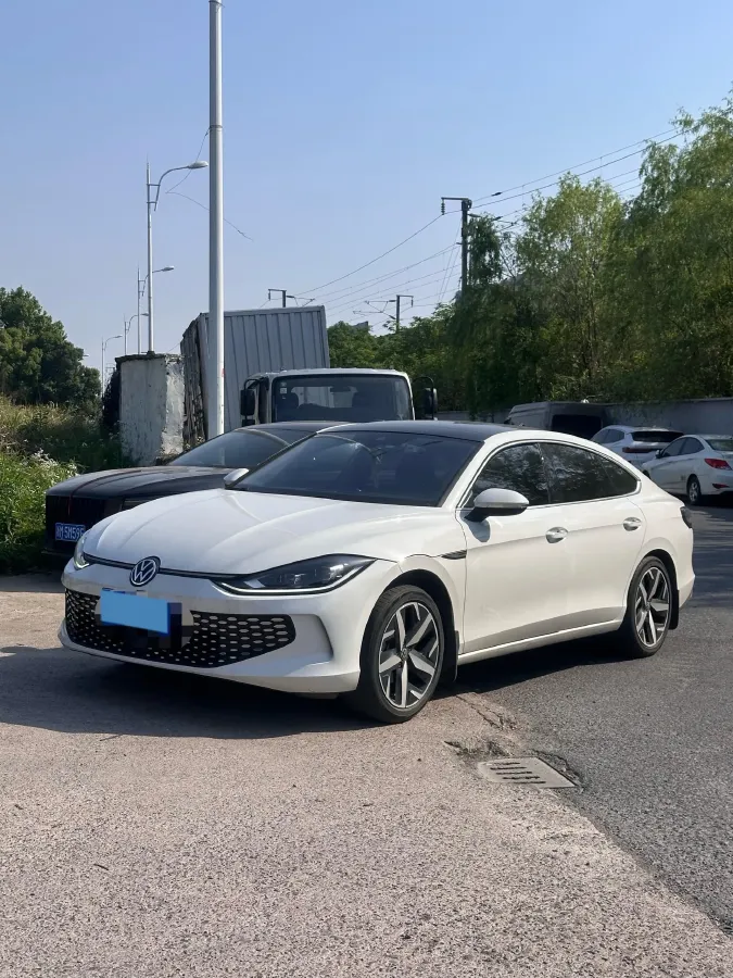 2023 Volkswagen Lamando 1.4T 150HP L4 7DCT,autocango,china used car exporter,china ev exporter,chinese used car exporter,chinese used ev exporter