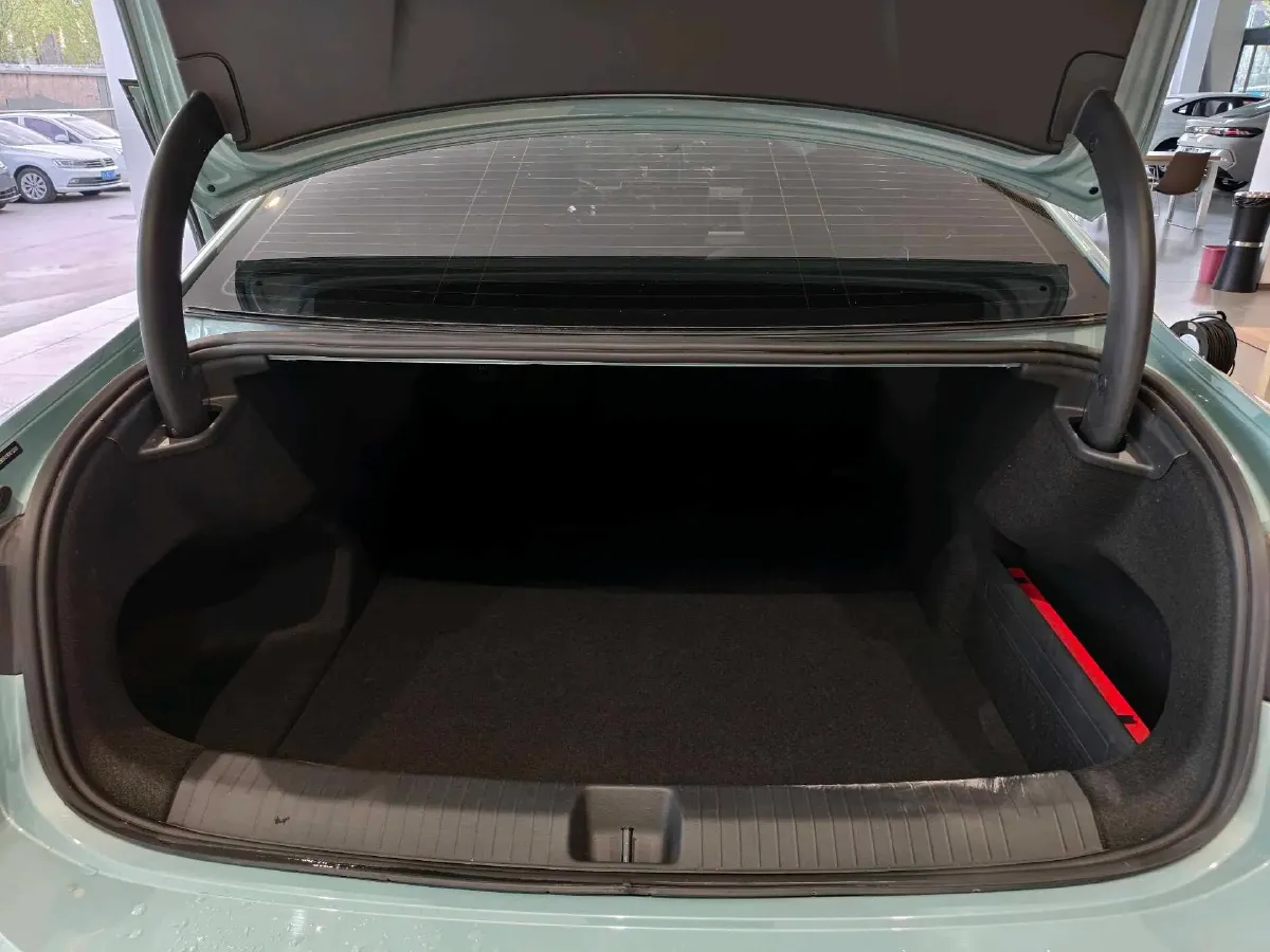 2025 Volkswagen Passat 2.0T 220HP L4 7DCT,autocango,china used car exporter,china ev exporter,chinese used car exporter,chinese used ev exporter