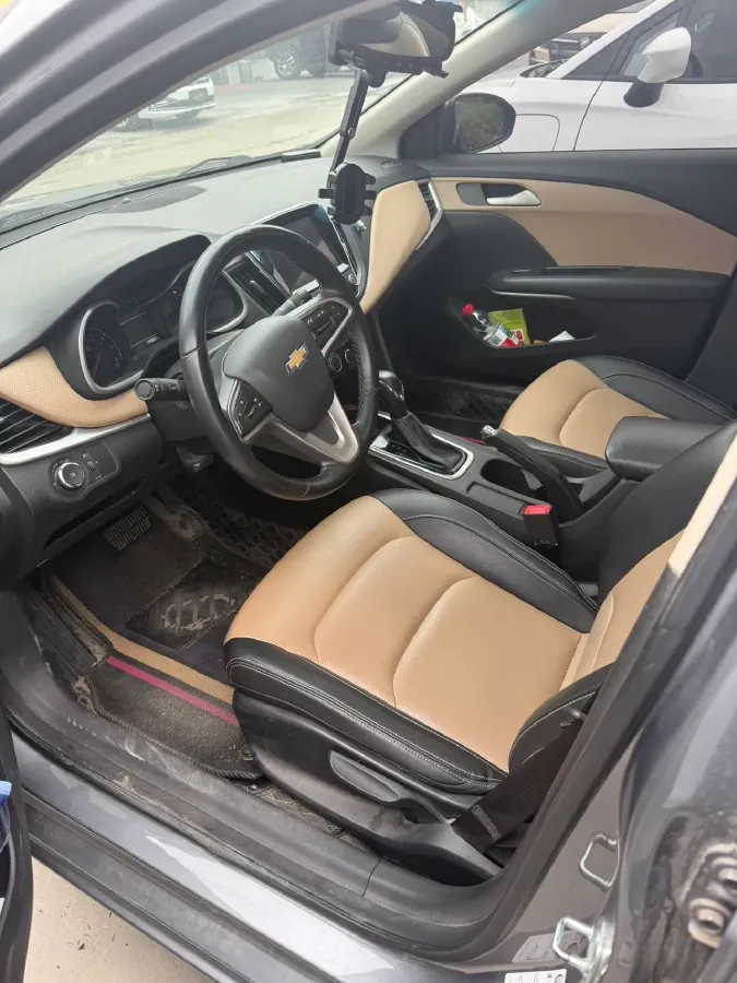 2021 Chevrolet Monza 1.5L 113HP L4 6AT,autocango,china used car exporter,china ev exporter,chinese used car exporter,chinese used ev exporter