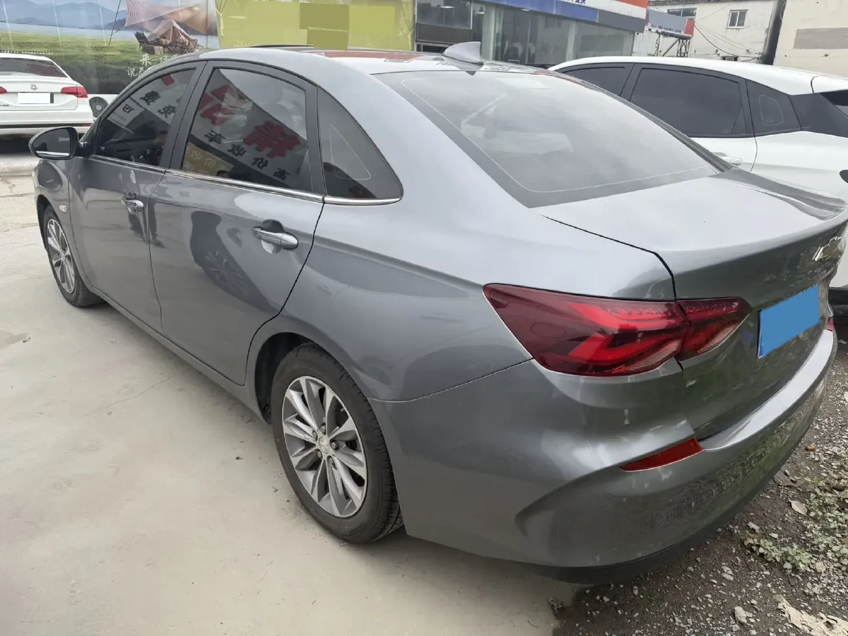 2021 Chevrolet Monza 1.5L 113HP L4 6AT,autocango,china used car exporter,china ev exporter,chinese used car exporter,chinese used ev exporter