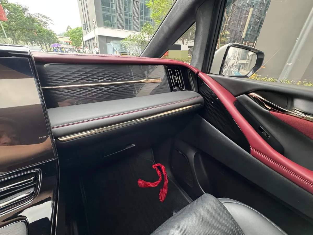 2023 GAC Trumpchi M8 2.0T 190HP L4 E-CVT Hybrid,autocango,china used car exporter,china ev exporter,chinese used car exporter,chinese used ev exporter