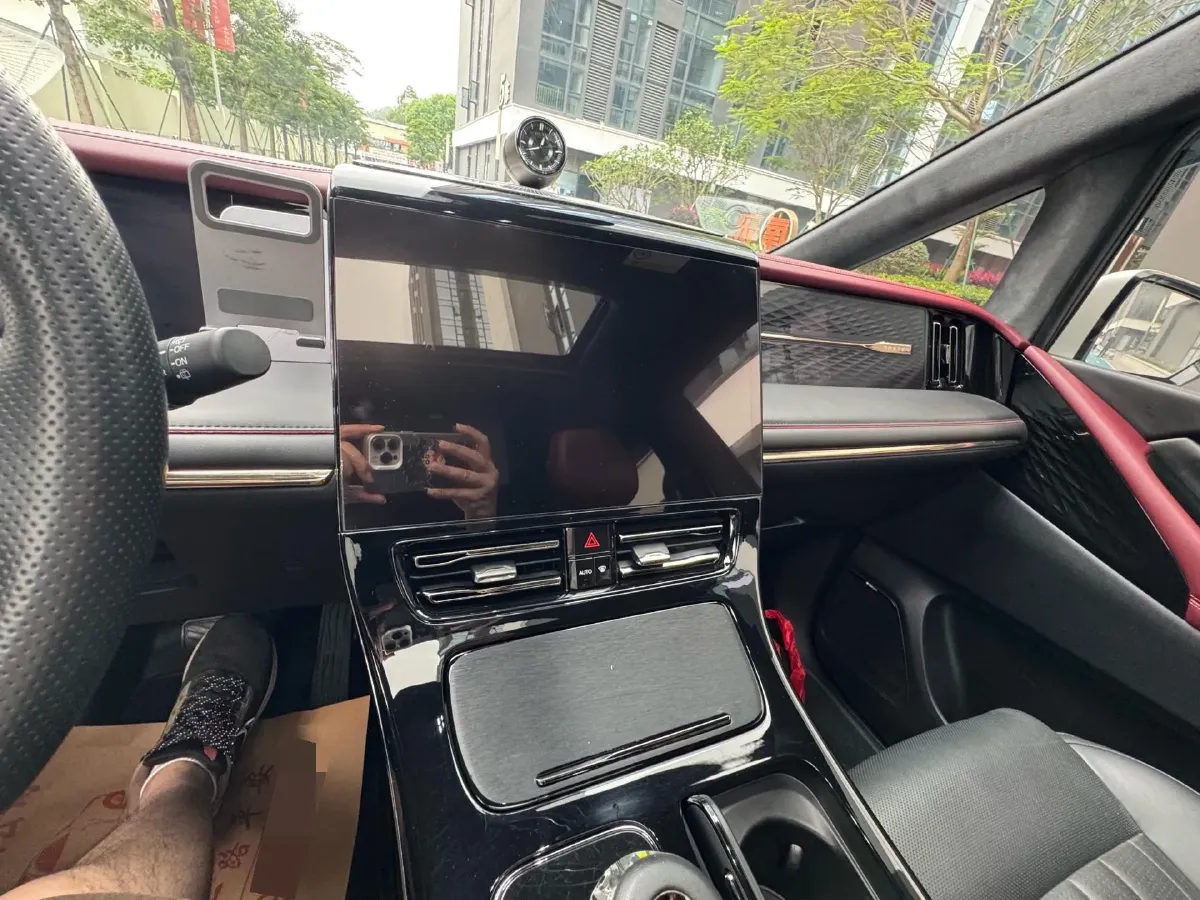 2023 GAC Trumpchi M8 2.0T 190HP L4 E-CVT Hybrid,autocango,china used car exporter,china ev exporter,chinese used car exporter,chinese used ev exporter