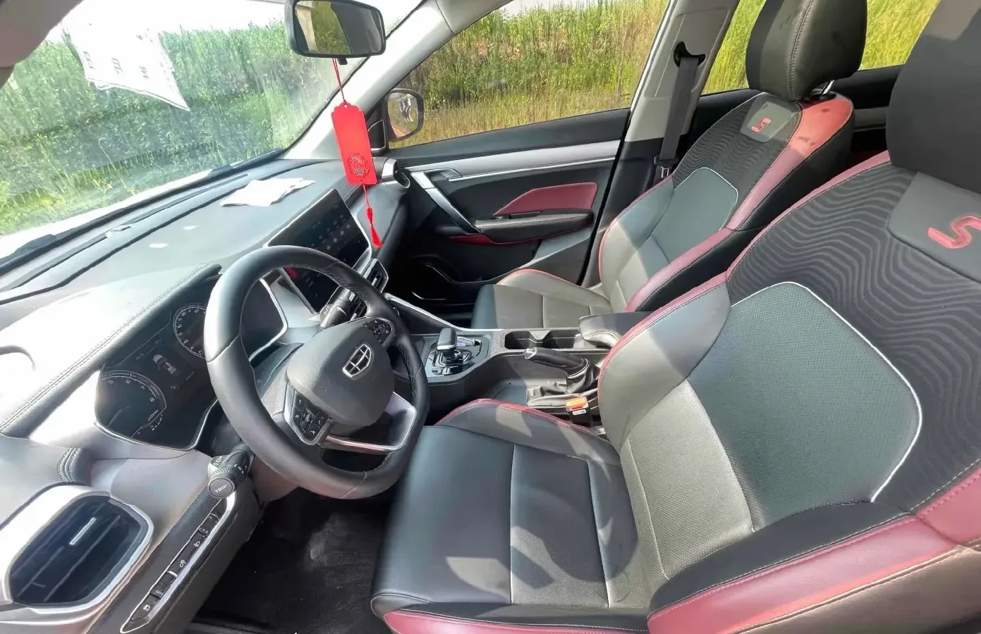 2021 Geely Coolray 1.4T 141HP L4 6DCT,autocango,china used car exporter,china ev exporter,chinese used car exporter,chinese used ev exporter