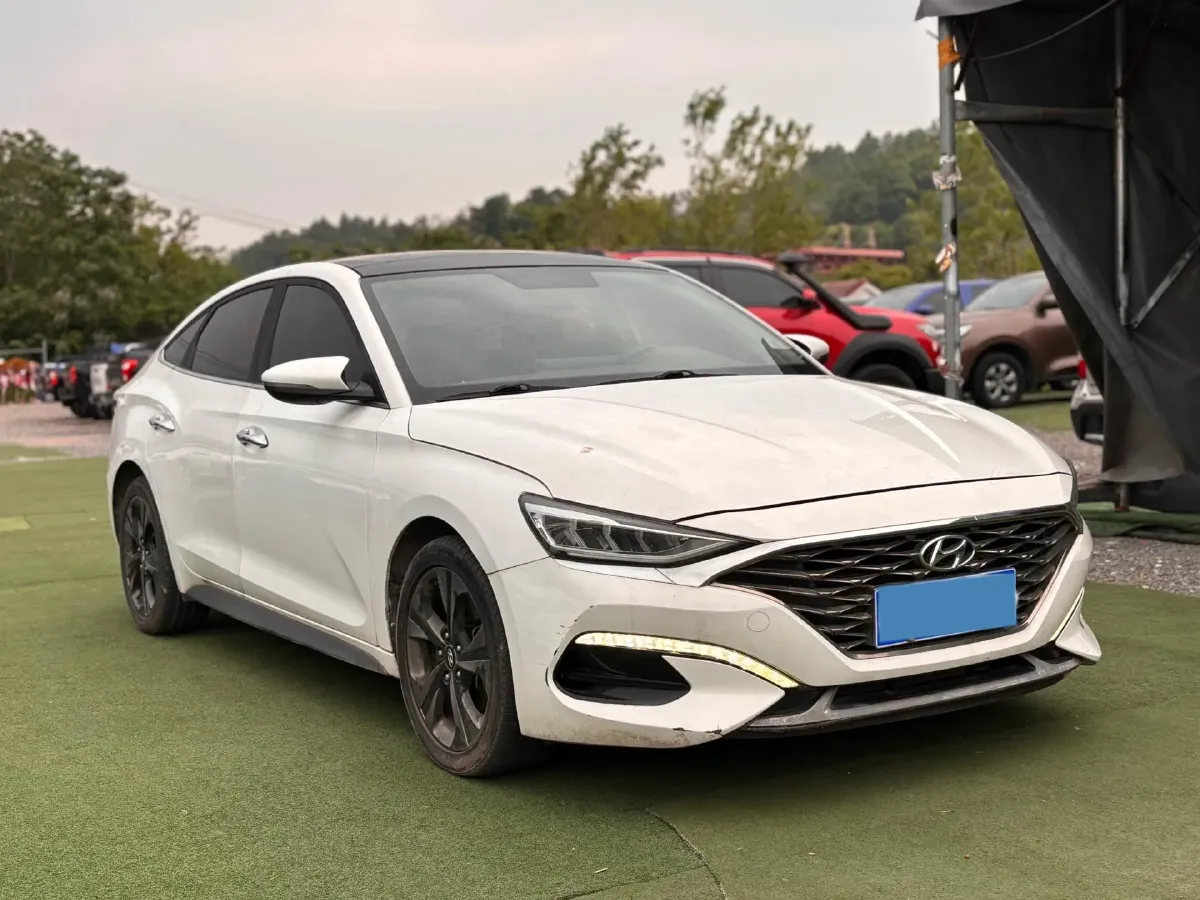 2019 Hyundai La Festa 1.6T 190HP L4 7DCT,autocango,china used car exporter,china ev exporter,chinese used car exporter,chinese used ev exporter