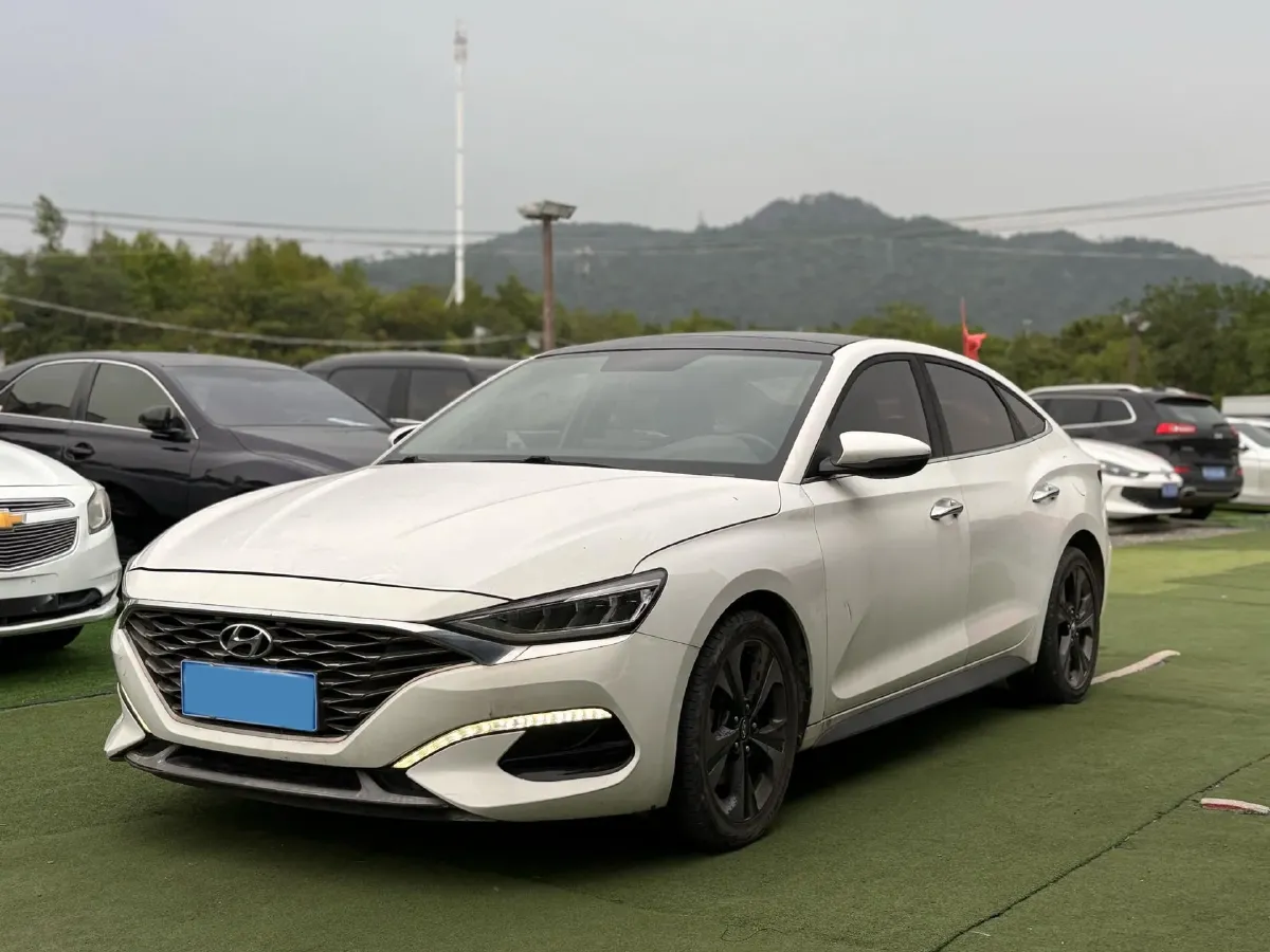 2019 Hyundai La Festa 1.6T 190HP L4 7DCT,autocango,china used car exporter,china ev exporter,chinese used car exporter,chinese used ev exporter