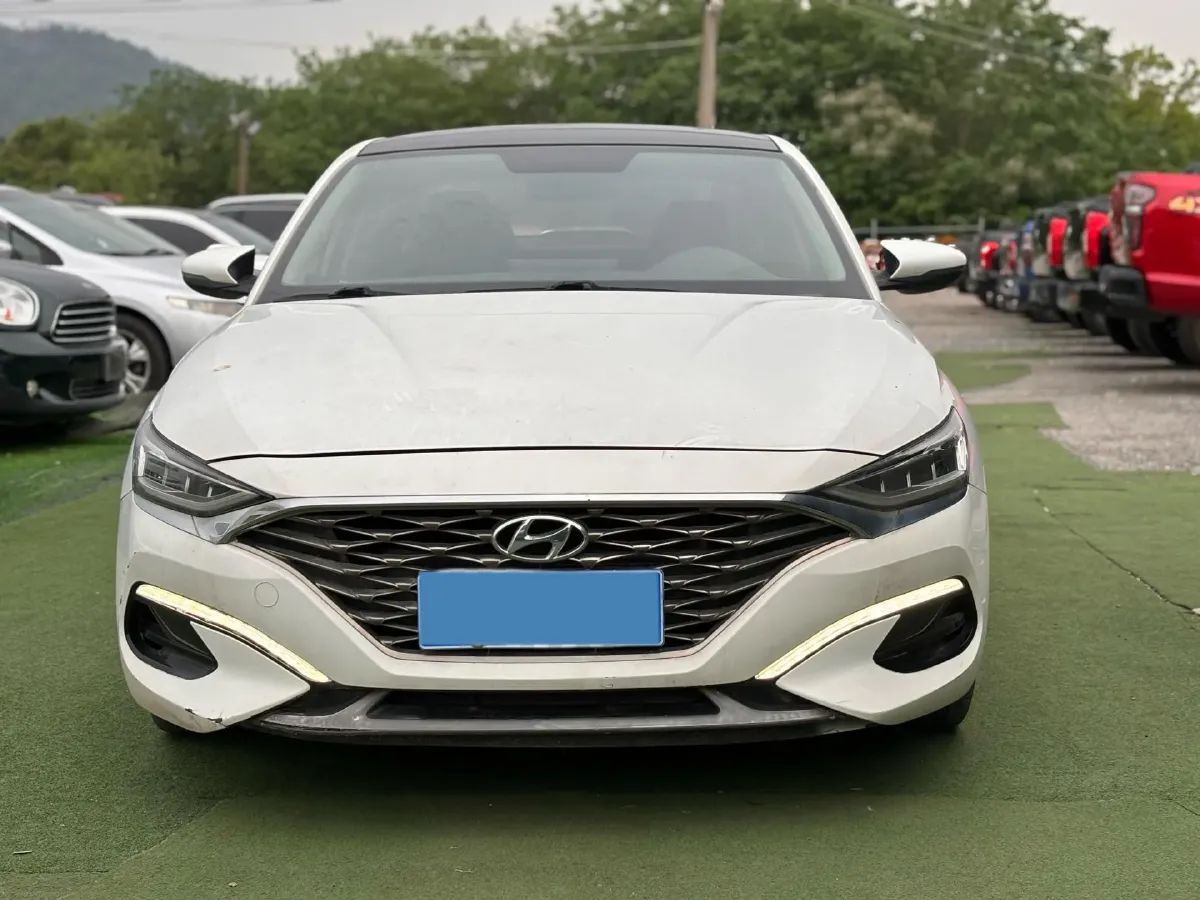 2019 Hyundai La Festa 1.6T 190HP L4 7DCT,autocango,china used car exporter,china ev exporter,chinese used car exporter,chinese used ev exporter