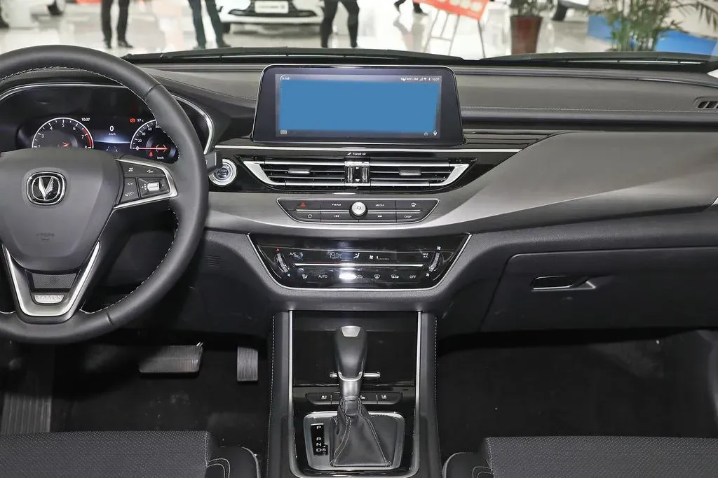 2020 ChangAn Raeton CC 1.5T 156HP L4 6AT,autocango,china used car exporter,china ev exporter,chinese used car exporter,chinese used ev exporter