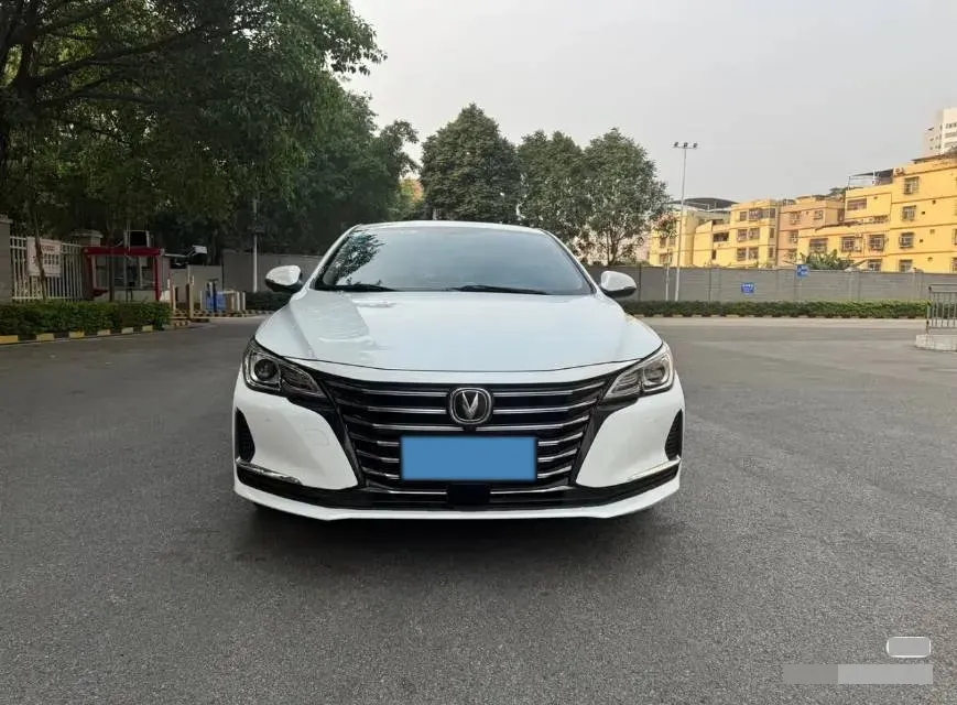 2020 ChangAn Raeton CC 1.5T 156HP L4 6AT,autocango,china used car exporter,china ev exporter,chinese used car exporter,chinese used ev exporter