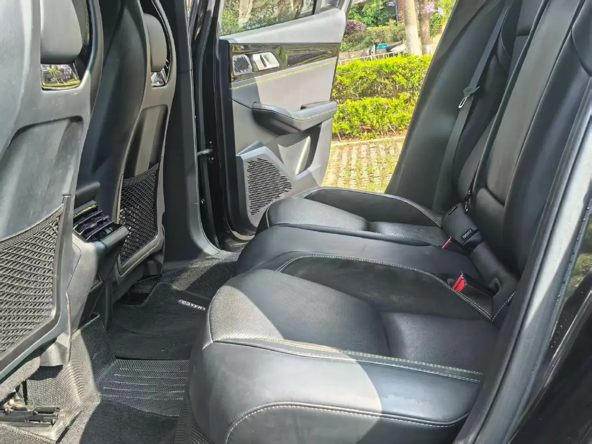 2023 MAXUS G50 1.5T 181HP L4 7DCT,autocango,china used car exporter,china ev exporter,chinese used car exporter,chinese used ev exporter