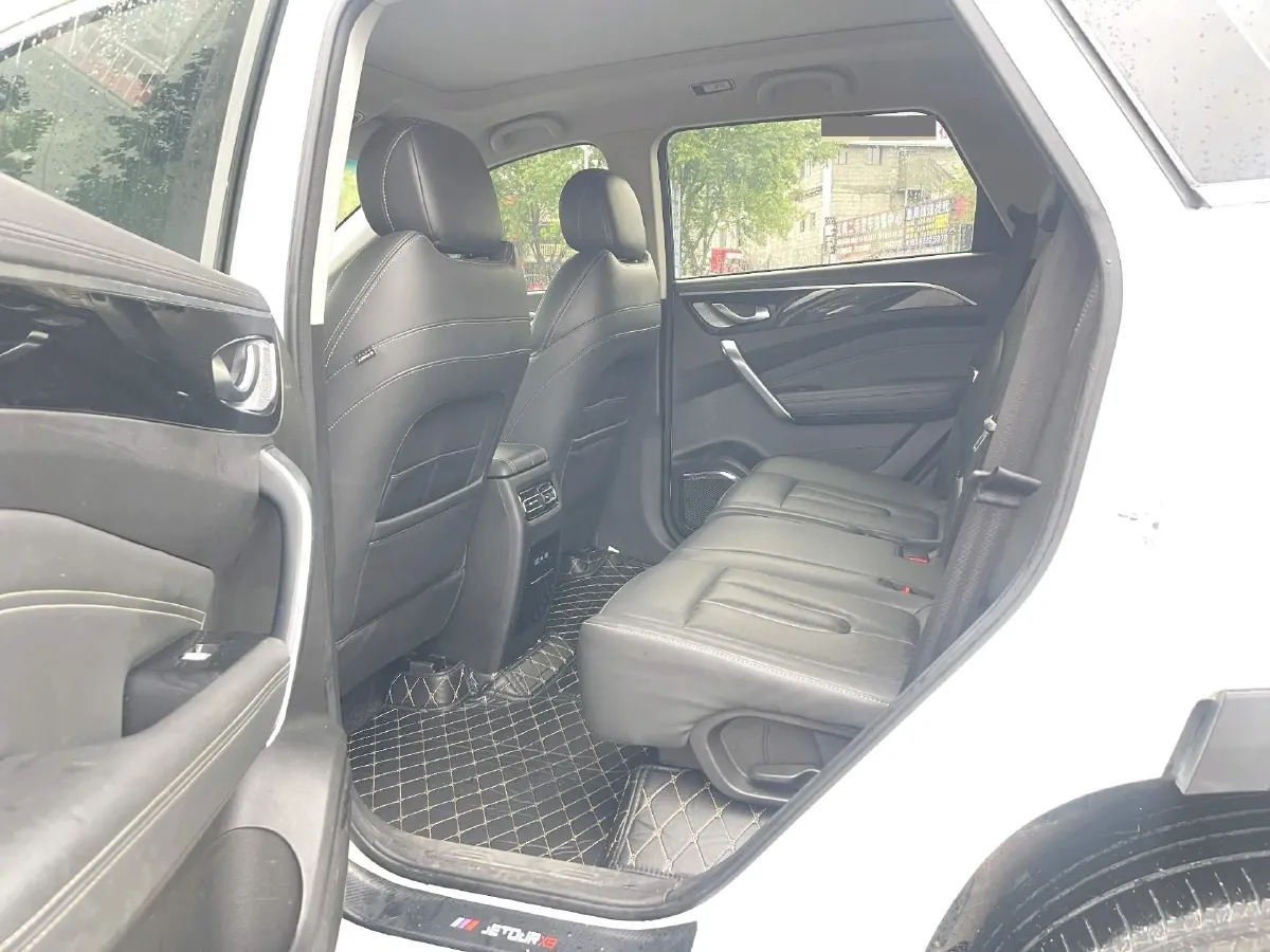 2020 Jetour X90 1.6T 197HP L4 7DCT,autocango,china used car exporter,china ev exporter,chinese used car exporter,chinese used ev exporter