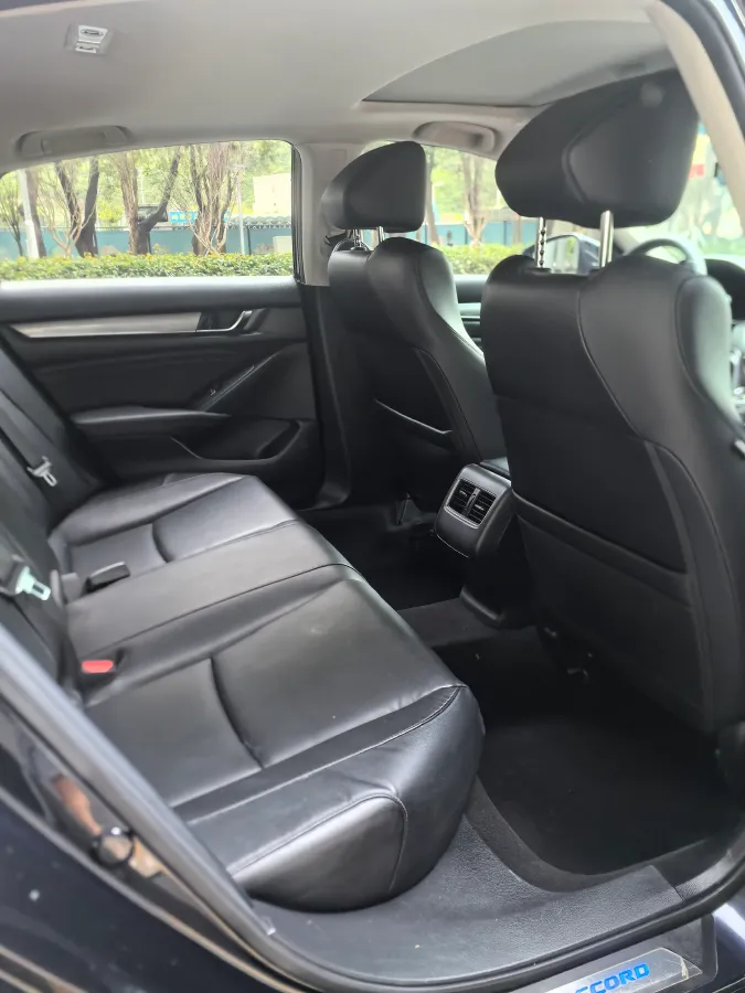 2021 Honda Accord 1.5T 194HP L4 CVT,autocango,china used car exporter,china ev exporter,chinese used car exporter,chinese used ev exporter