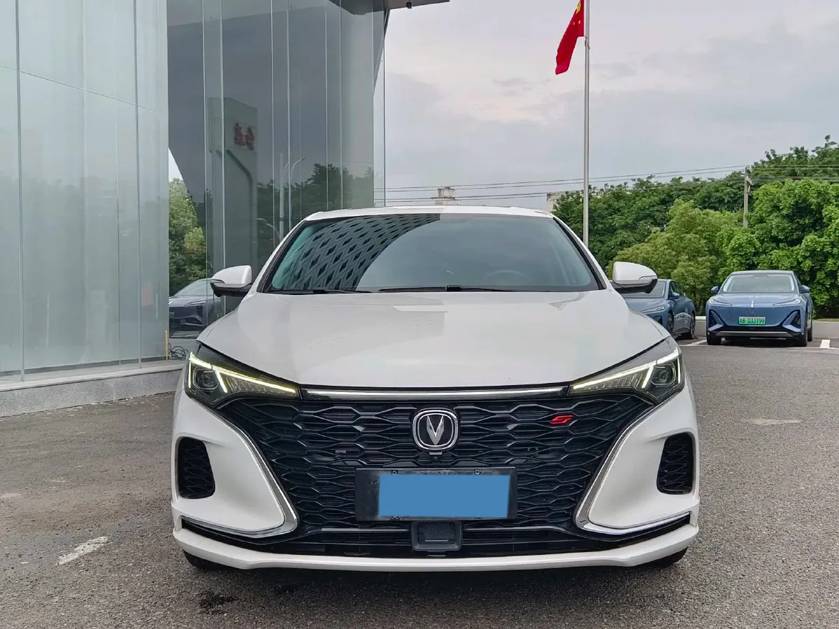 2021 ChangAn Eado 1.4T 160HP L4 7DCT,autocango,china used car exporter,china ev exporter,chinese used car exporter,chinese used ev exporter