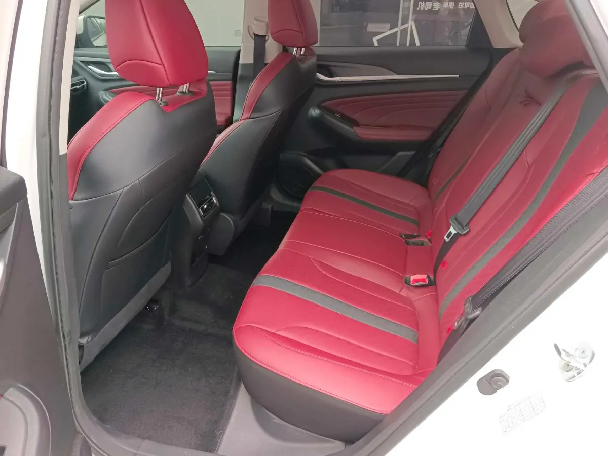 2021 ChangAn Eado 1.4T 160HP L4 7DCT,autocango,china used car exporter,china ev exporter,chinese used car exporter,chinese used ev exporter